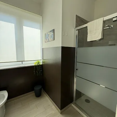 Location10 فندق مبيت وإفطار 4*