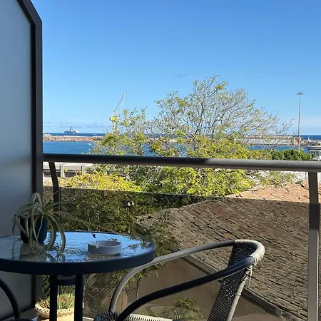 فندق مبيت وإفطار Location10 4*