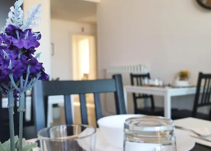 Bed and Breakfast Location10 4*