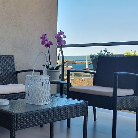 Location10 4* Palermo