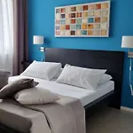 Location10 לינה וארוחת בוקר