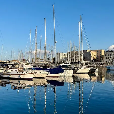 Frühstückspension Location10 4*