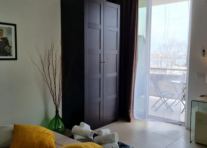 Frühstückspension Location10 4*